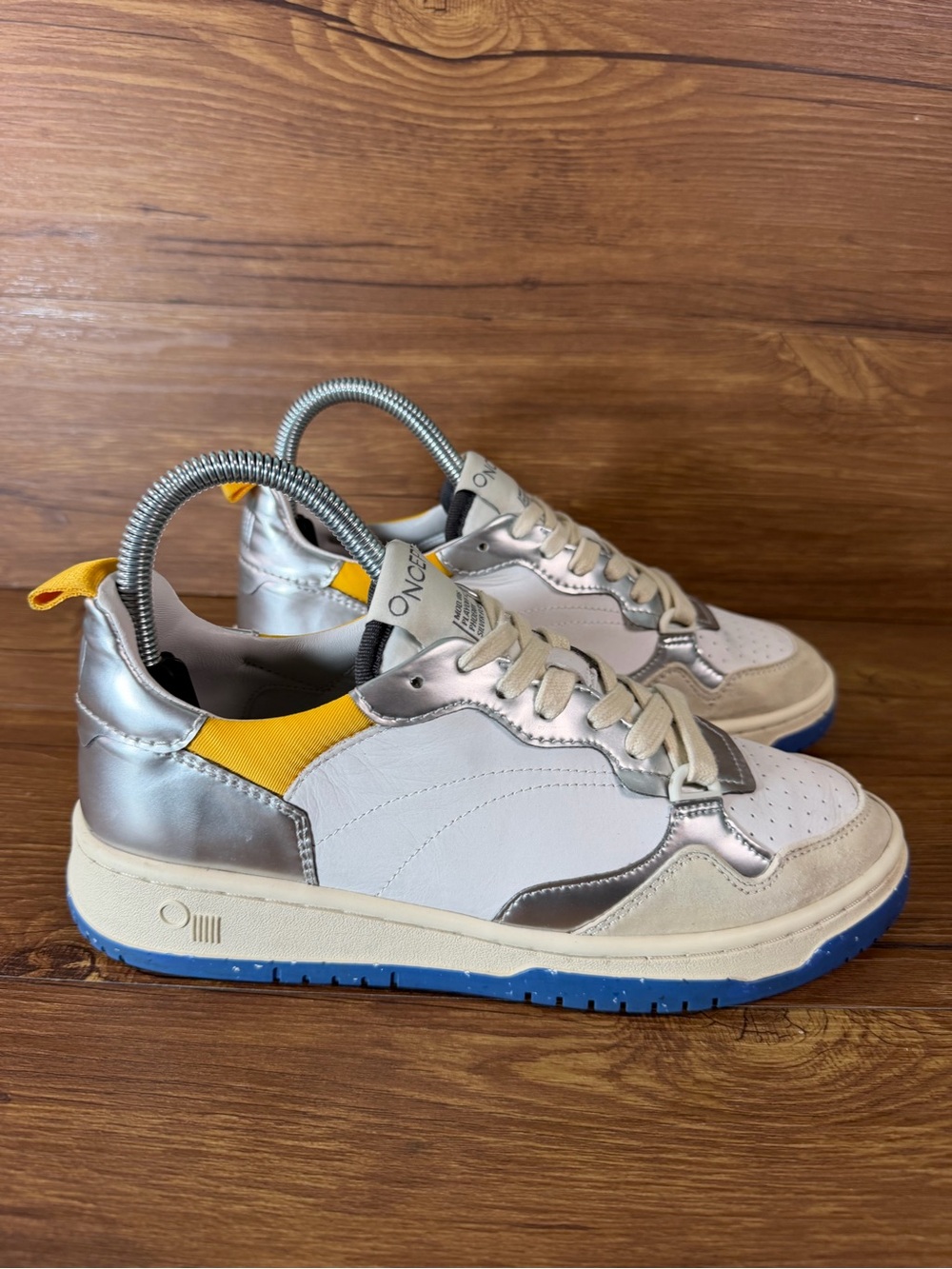 Oncept Phoenix Sneaker Leather Shoes Women’s‎ Size 6.5